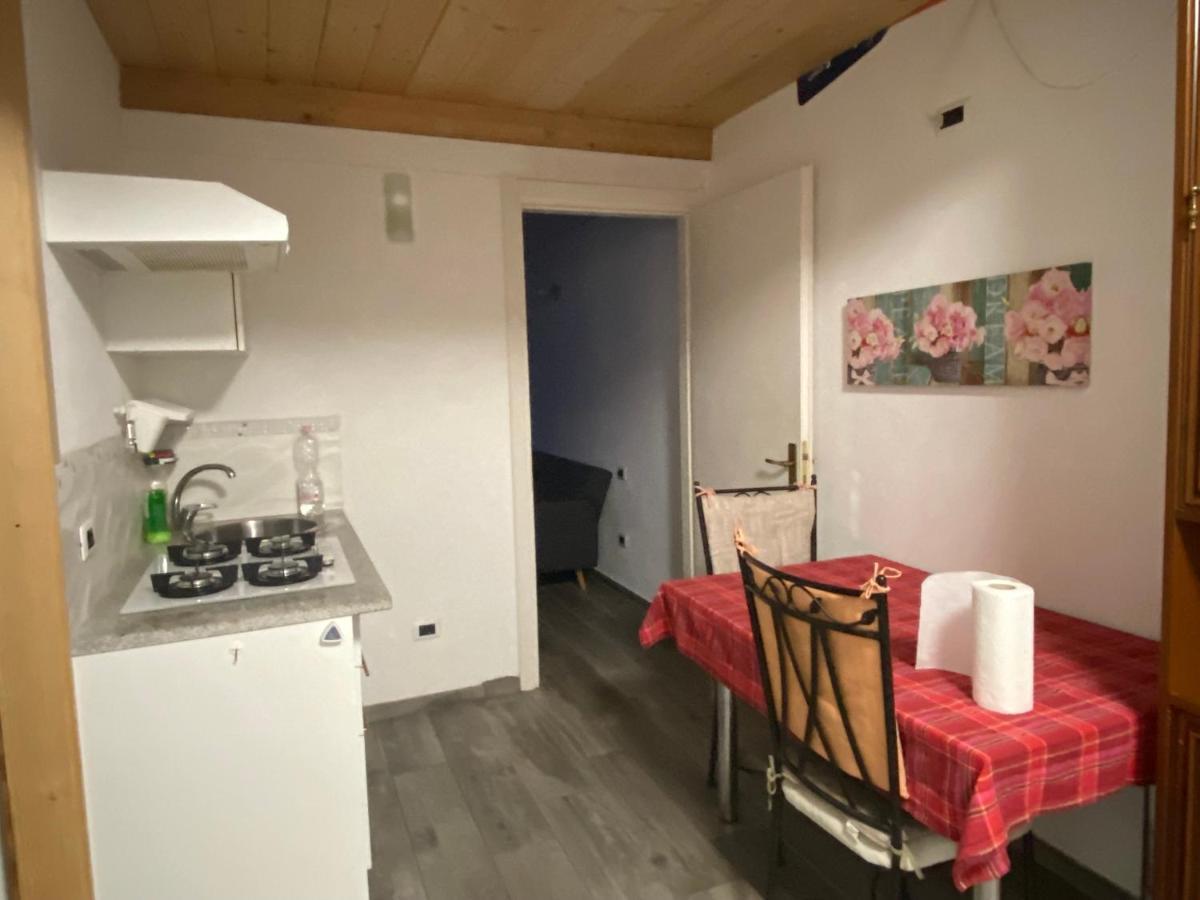 Casa Danilo Lejlighed Cadegliano Viconago Eksteriør billede